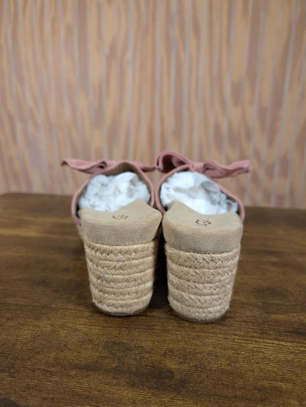 UGG Women’s Size 9.5 Dusty Rose Pink Suede Bow Jaycee Wedge Slides